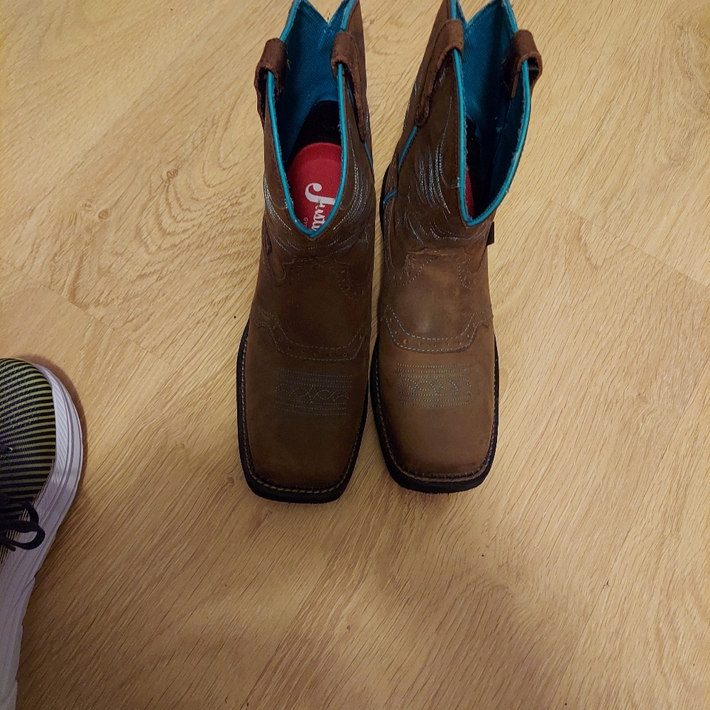 Justin boots